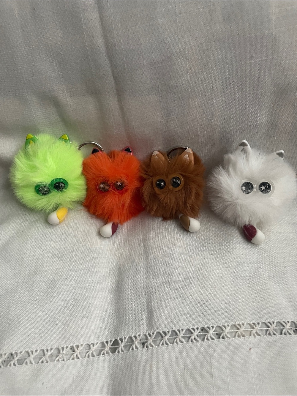 Source Unknown Plush Furry Cat Keychain Set - Neon Green, Orange, Brown, White